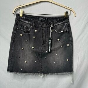 Design Lab Skirt - Dark Jean & Pearls